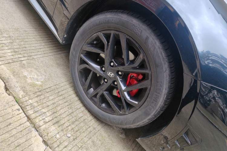 Used Hyundai Sonata 2020 270TGDi DCT GLS Elite Edition Right Front Wheel Hub