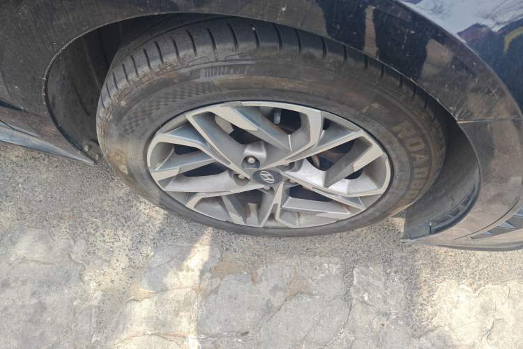 Used Hyundai Sonata 2020 270TGDi DCT GLS Elite Edition Right Front Wheel Hub