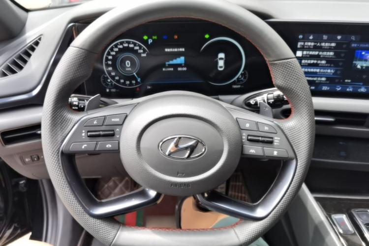 Used Hyundai Sonata 2020 380TGDi Automatic GLS Luxury Edition Steering Wheel