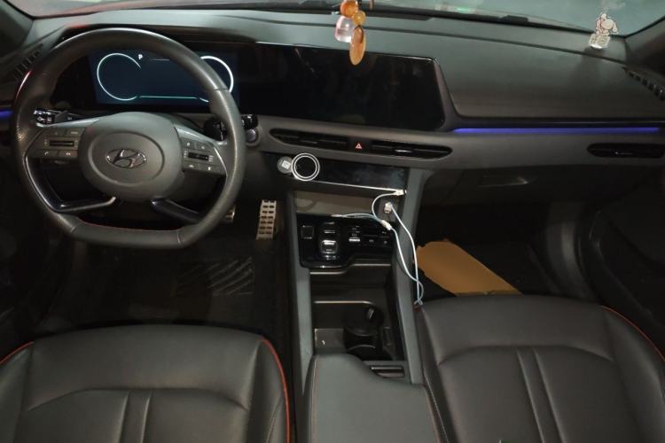 Used Hyundai Sonata 2020 380TGDi Automatic GLS Luxury Edition Center Console