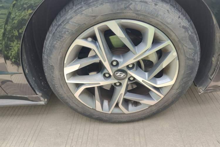 Used Hyundai Sonata 2020 270TGDi DCT GLS Elite Edition Right Front Wheel Hub