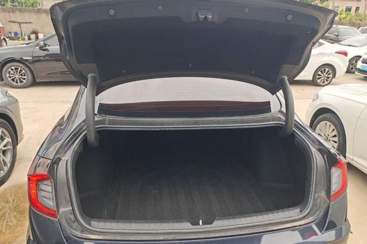 Used Hyundai Sonata 2020 380TGDi Automatic GS Smart Edition Trunk