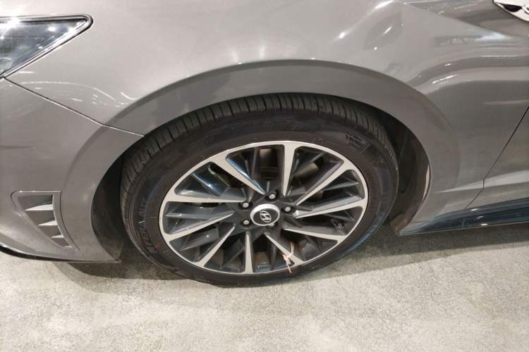 Used Hyundai Sonata 2020 Revised Version 380TGDi Automatic GS Smart Enjoyment Edition Left Front Wheel Hub