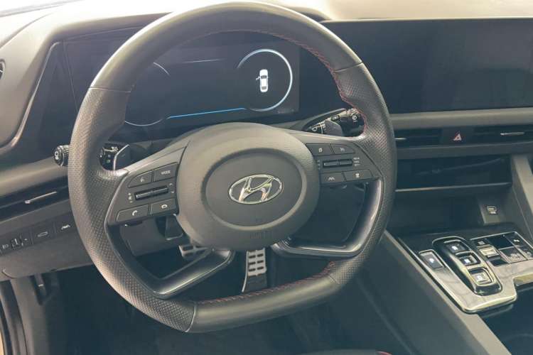 Used Hyundai Sonata 2020 380TGDi Automatic GLS Luxury Edition Steering Wheel