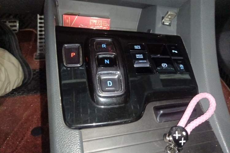 Used Hyundai Sonata 2020 380TGDi Automatic GLS Luxury Edition Gear Lever