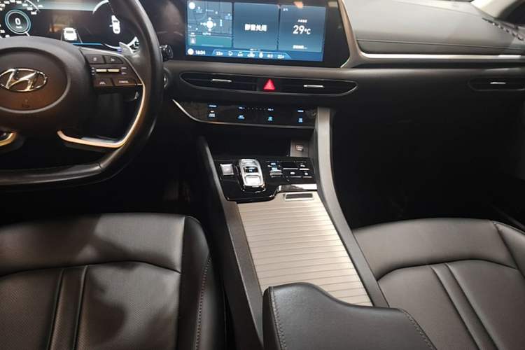 Used Hyundai Sonata 2020 270TGDi DCT GLS Elite Edition Audio And AC Panel