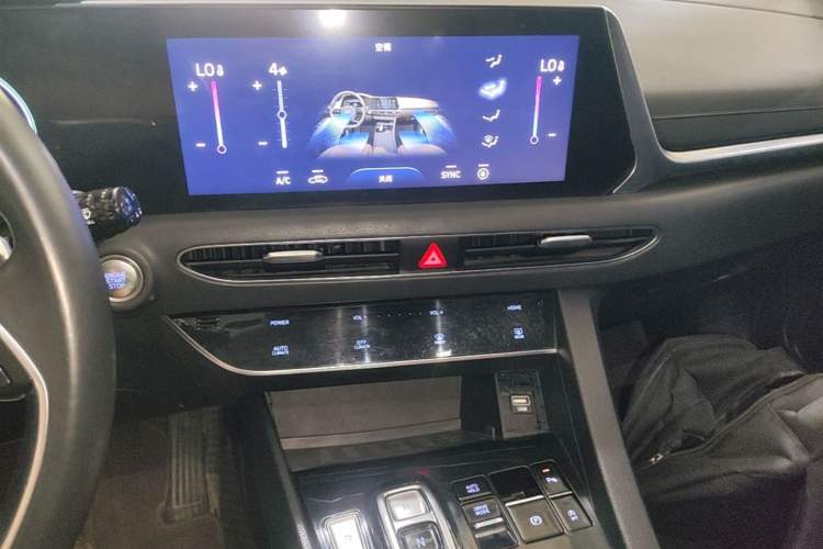 Used Hyundai Sonata 2020 270TGDi DCT GLS Elite Edition Audio And AC Panel