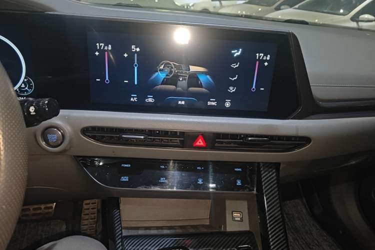 Used Hyundai Sonata 2020 380TGDi Automatic GLS Luxury Edition Audio And AC Panel