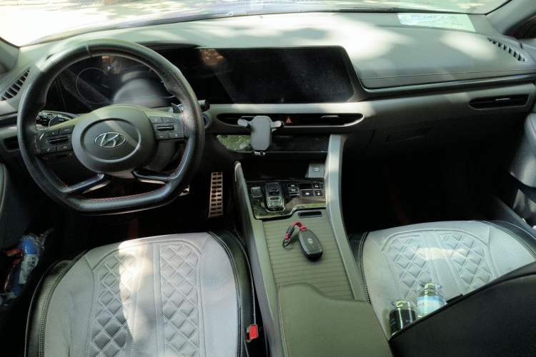 Used Hyundai Sonata 2020 380TGDi Automatic GLS Luxury Edition Center Console