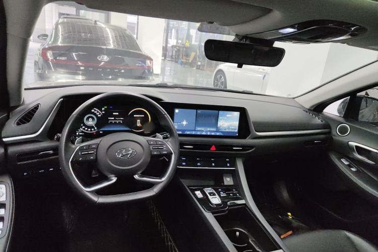 Used Hyundai Sonata 2020 270TGDi DCT GLS Elite Edition Center Console