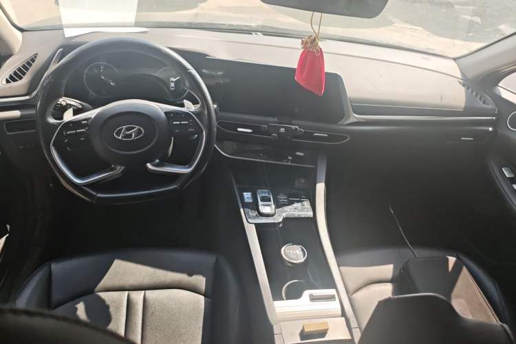 Used Hyundai Sonata 2020 270TGDi DCT GLS Elite Edition Center Console