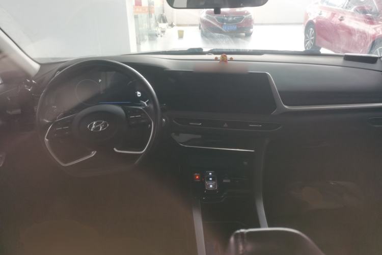 Used Hyundai Sonata 2020 270TGDi DCT GLS Elite Edition Center Console