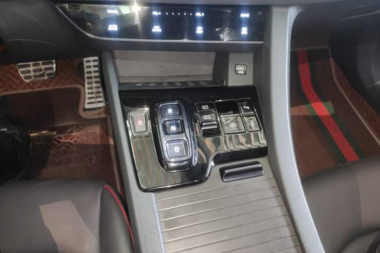 Used Hyundai Sonata 2020 380TGDi Automatic GLS Luxury Edition Gear Lever