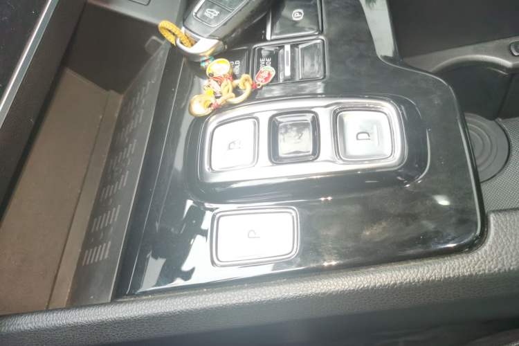 Used Hyundai Sonata 2020 270TGDi DCT GLS Elite Edition Gear Lever