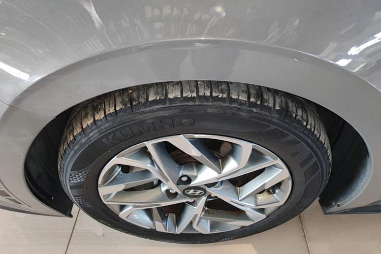 Used Hyundai Sonata 2020 270TGDi DCT GLS Elite Edition Left Front Wheel Hub
