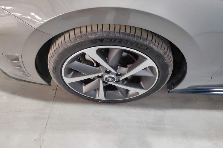Used Hyundai Sonata 2020 380TGDi Automatic TOP Flagship Edition Left Front Wheel Hub