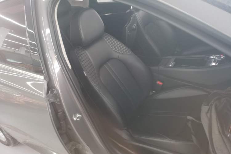 Used Hyundai Sonata 2020 270TGDi DCT GLS Elite Edition Right Front Seat