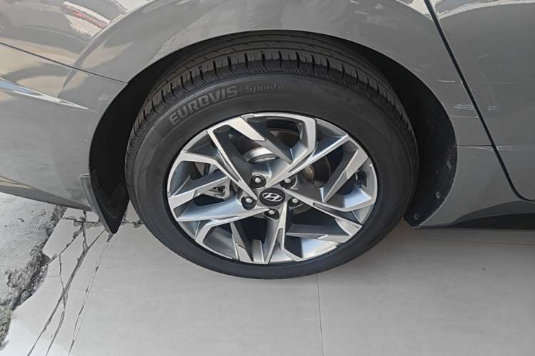 Used Hyundai Sonata 2020 270TGDi DCT GLS Elite Edition Right Rear Wheel Hub