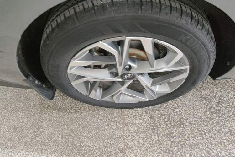Used Hyundai Sonata 2020 270TGDi DCT GLS Elite Edition Right Rear Wheel Hub
