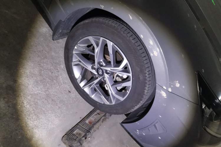 Used Hyundai Sonata 2020 270TGDi DCT GLS Elite Edition Right Front Wheel Hub