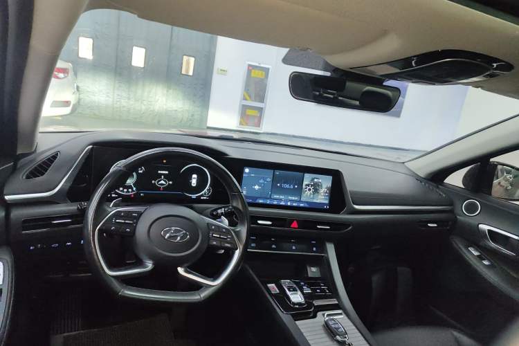 Used Hyundai Sonata 2020 270TGDi DCT GLS Elite Edition Center Console