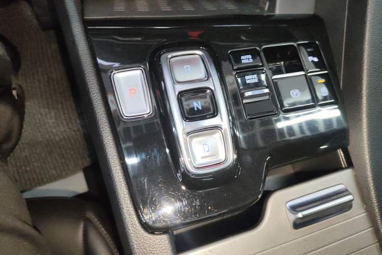 Used Hyundai Sonata 2020 270TGDi DCT GLS Elite Edition Gear Lever