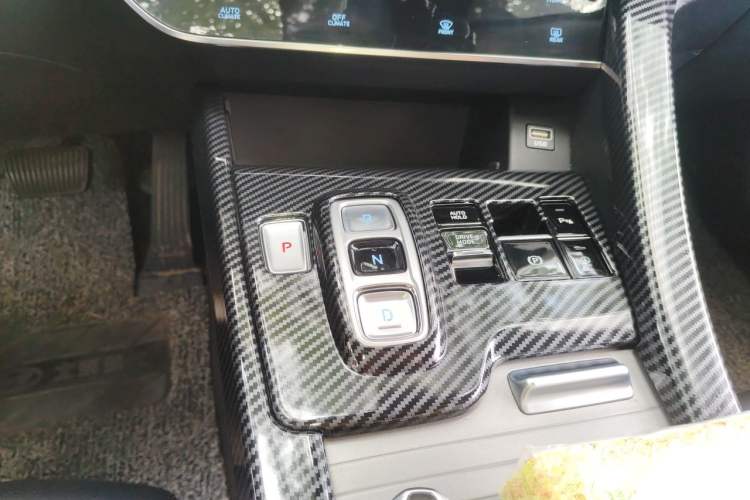 Used Hyundai Sonata 2020 270TGDi DCT GLS Elite Edition Gear Lever