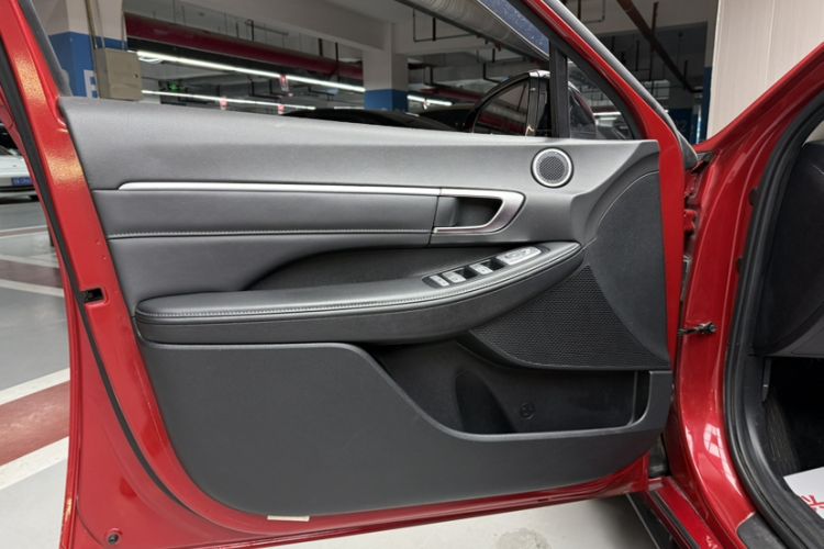 Used Hyundai Sonata 2020 270TGDi DCT GL Advanced Edition Interior 13