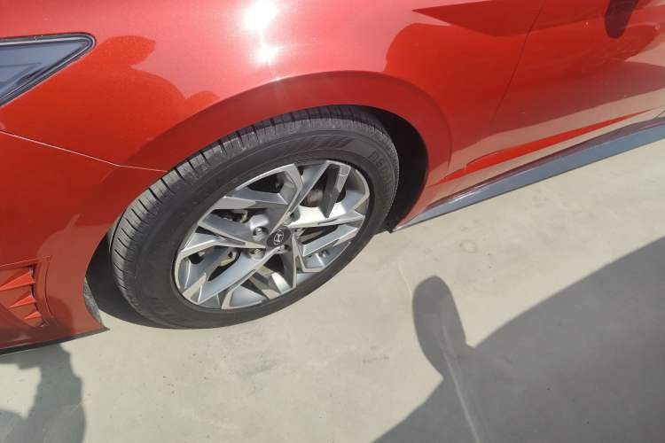 Used Hyundai Sonata 2020 270TGDi DCT GLS Elite Edition Left Front Wheel Hub