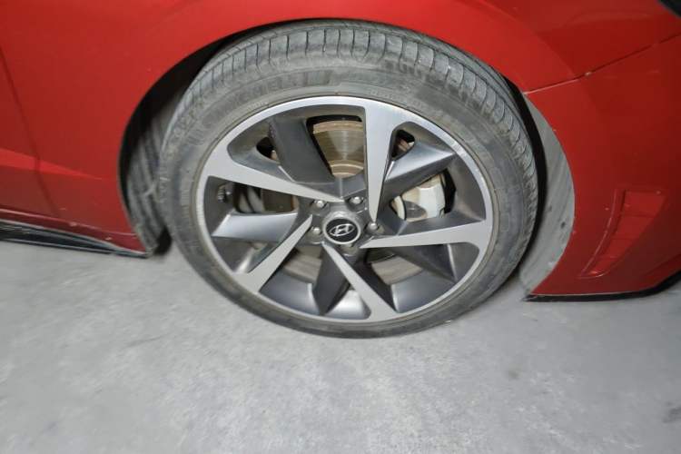 Used Hyundai Sonata 2020 380TGDi Automatic TOP Flagship Edition Right Front Wheel Hub