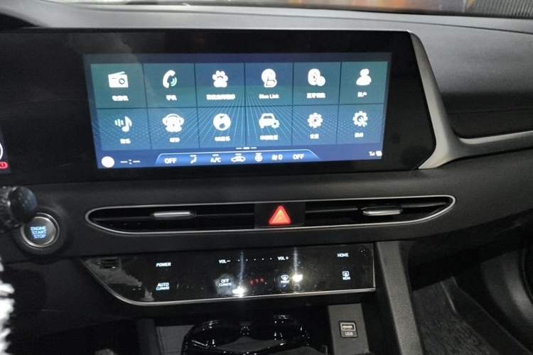 Used Hyundai Sonata 2020 270TGDi DCT GLS Elite Edition Audio And AC Panel