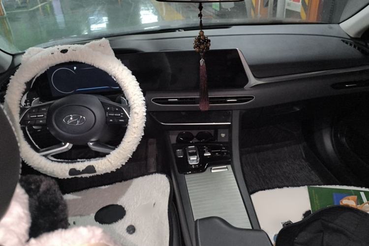 Used Hyundai Sonata 2020 270TGDi DCT GLS Elite Edition Center Console