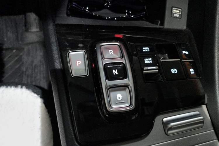 Used Hyundai Sonata 2020 270TGDi DCT GLS Elite Edition Gear Lever