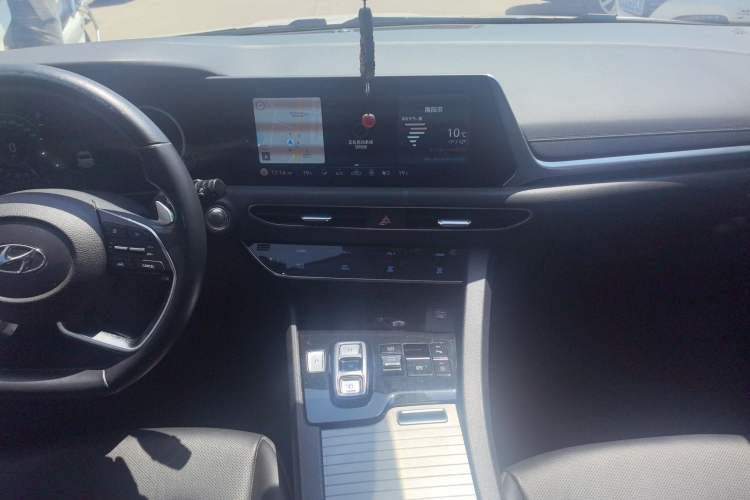Used Hyundai Sonata 2020 270TGDi DCT GLS Elite Edition Audio And AC Panel
