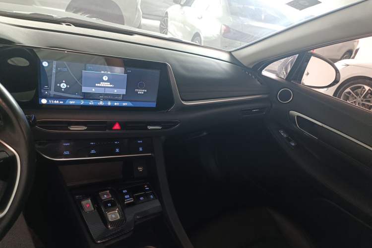 Used Hyundai Sonata 2020 270TGDi DCT GLS Elite Edition Audio And AC Panel