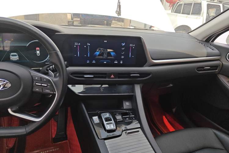 Used Hyundai Sonata 2020 270TGDi DCT GLS Elite Edition Audio And AC Panel