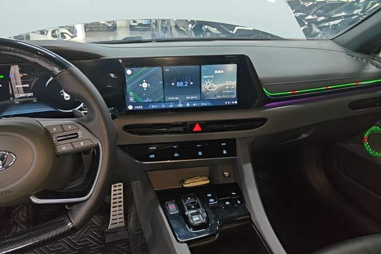 Used Hyundai Sonata 2020 380TGDi Automatic GLS Luxury Edition Audio And AC Panel