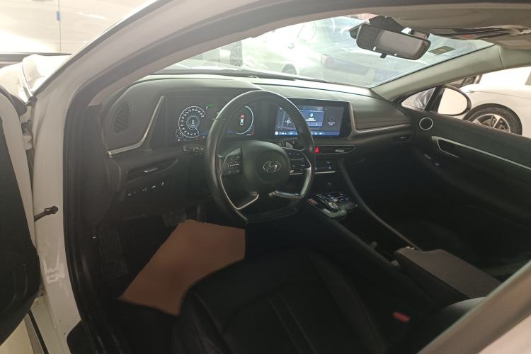 Used Hyundai Sonata 2020 270TGDi DCT GLS Elite Edition Center Console