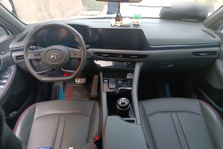 Used Hyundai Sonata 2020 380TGDi Automatic GS Smart Edition Center Console