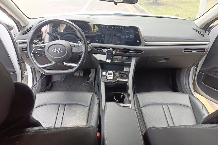 Used Hyundai Sonata 2020 270TGDi DCT GLS Elite Edition Center Console