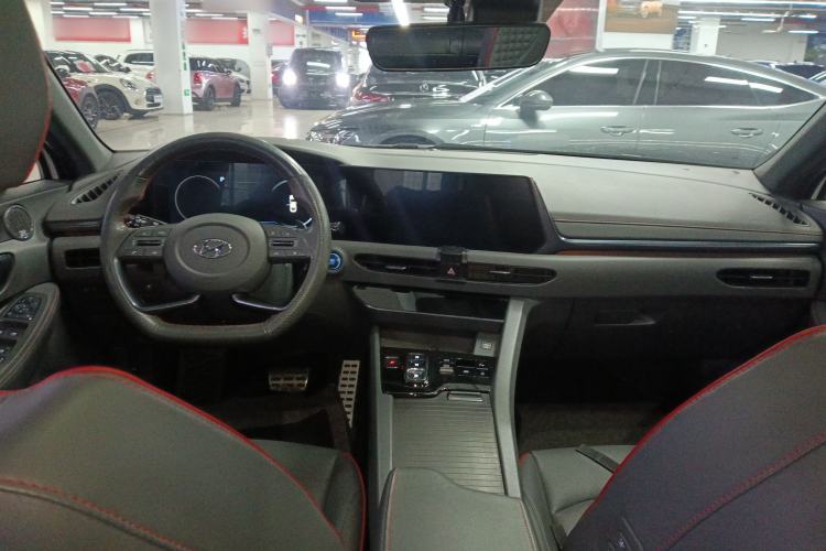 Used Hyundai Sonata 2020 380TGDi Automatic TOP Flagship Edition Center Console