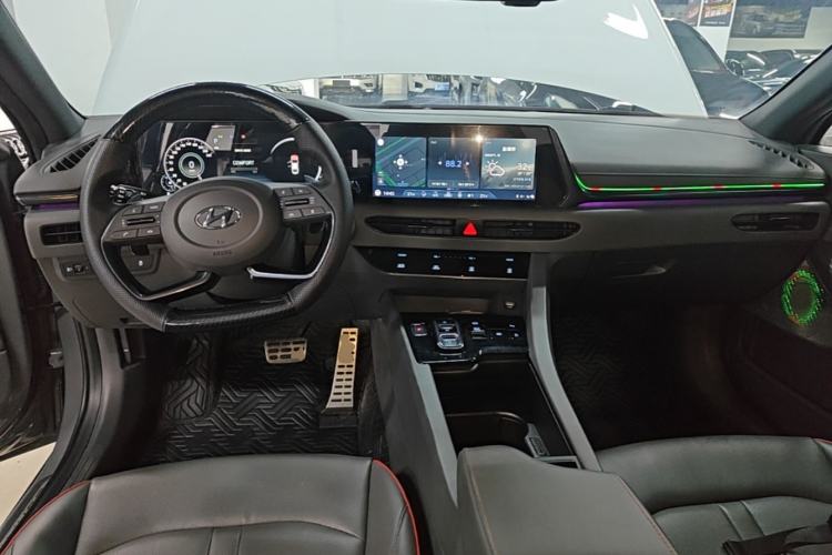 Used Hyundai Sonata 2020 380TGDi Automatic GLS Luxury Edition Center Console