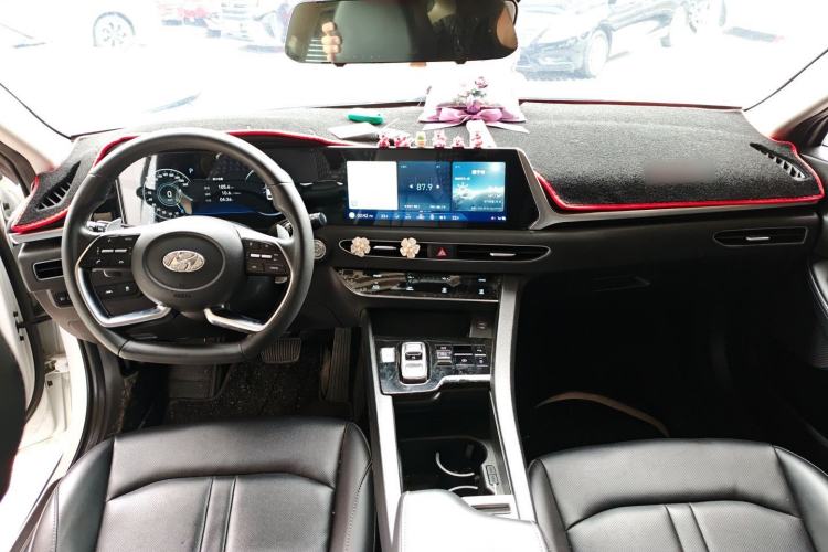 Used Hyundai Sonata 2020 270TGDi DCT GLS Elite Edition Center Console