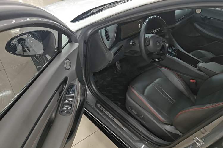Used Hyundai Sonata 2020 380TGDi Automatic GLS Luxury Edition Driver Seat