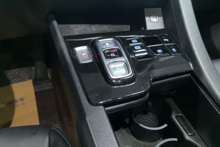Used Hyundai Sonata 2020 270TGDi DCT GLS Elite Edition Gear Lever