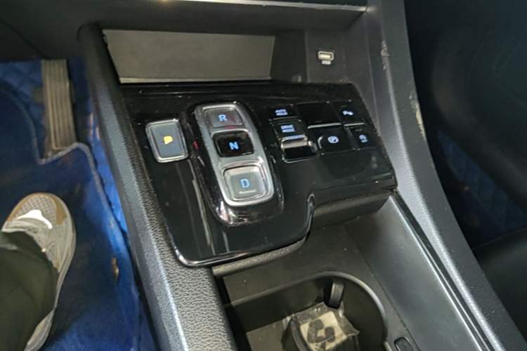 Used Hyundai Sonata 2020 270TGDi DCT GLS Elite Edition Gear Lever