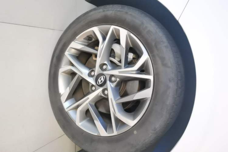 Used Hyundai Sonata 2020 270TGDi DCT GLS Elite Edition Left Front Wheel Hub