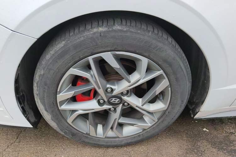 Used Hyundai Sonata 2020 270TGDi DCT GLS Elite Edition Left Front Wheel Hub