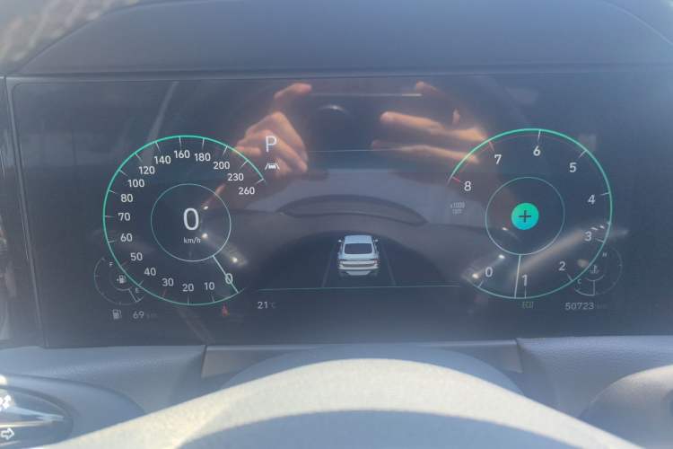 Used Hyundai Sonata 2020 270TGDi DCT GLS Elite Edition Odometer Close Up