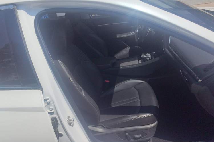 Used Hyundai Sonata 2020 270TGDi DCT GLS Elite Edition Right Front Seat